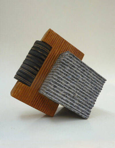 2013-Brise Lame-Granit,Bois,Caoutchouc-HT 24 cm x 25 cm