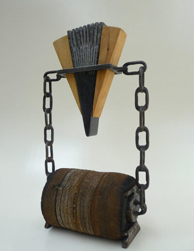 2012-Brise Lame-Granit,Bois,Caoutchouc, Acier-HT 48 cm x 32 cm